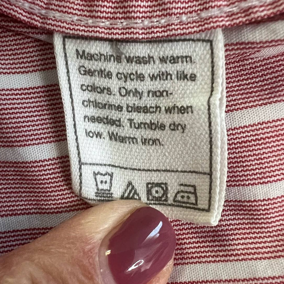 3/$27 Men’s Slade Wilder Long Sleeve Button Down Shirt in Red, size Large - Picture 11 of 14